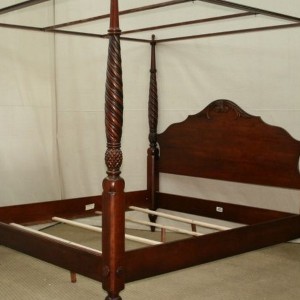 Canopy Bed King Size