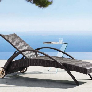 Outside Lounge Chairs