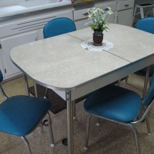 Vintage Chrome Kitchen Table And Chairs